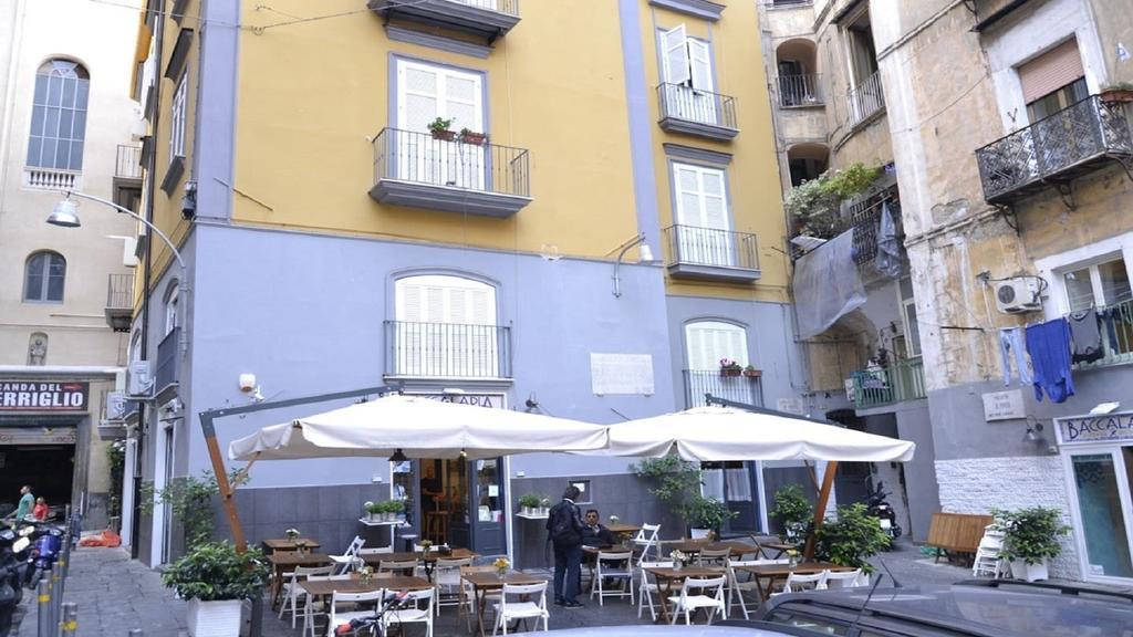 Piazzetta Di Porto *